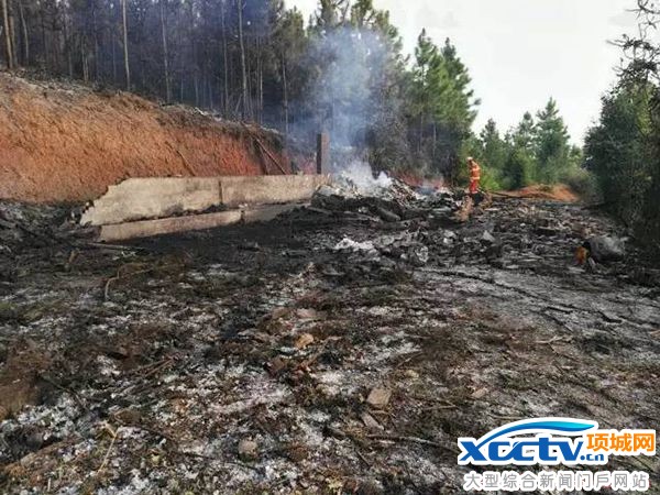 图为事故现场。 本文图片湖南省安监局微信公号图