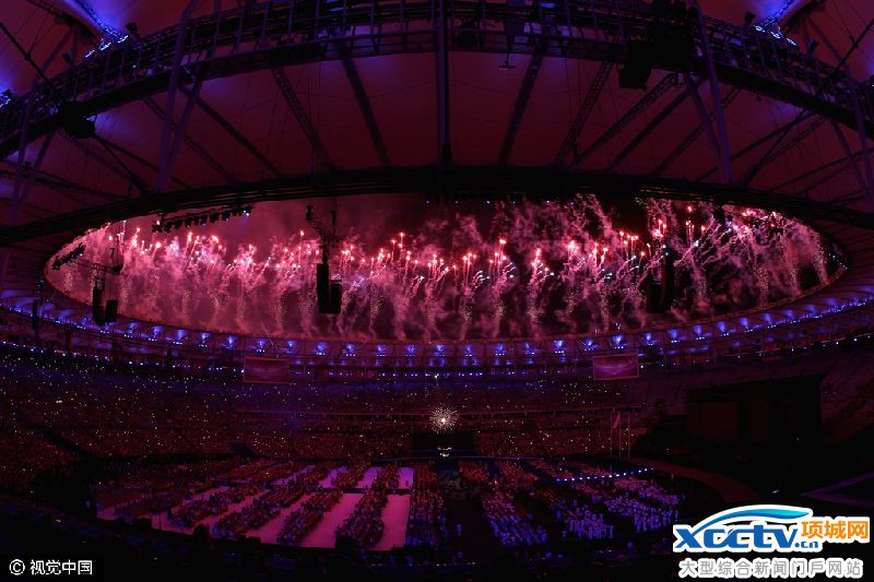2016里约残奥会闭幕式东京八分钟闪亮接棒画面(组图)