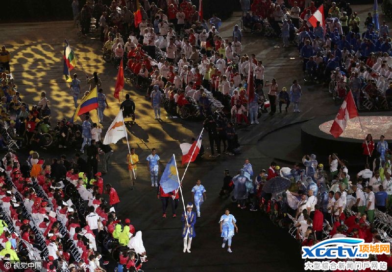 2016里约残奥会闭幕式东京八分钟闪亮接棒画面(组图)