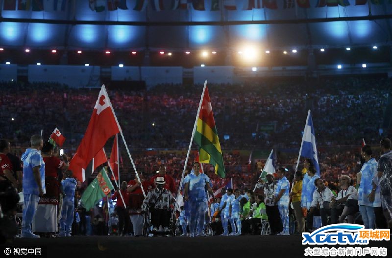 2016里约残奥会闭幕式东京八分钟闪亮接棒画面(组图)