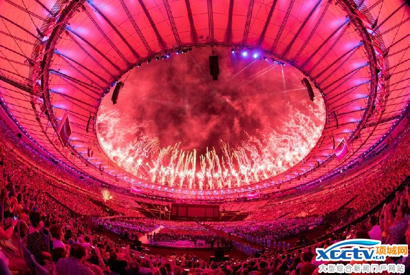 2016里约残奥会闭幕式东京八分钟闪亮接棒画面(组图)
