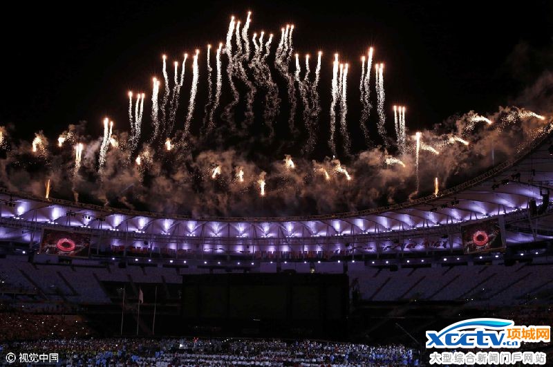 2016里约残奥会闭幕式东京八分钟闪亮接棒画面(组图)