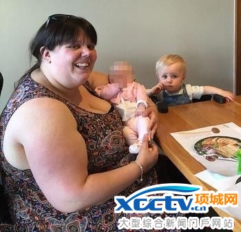 Ϊ��Ů��60���� 143����ĸ���¶�Ů���Լ��ܳ�Ц��60����