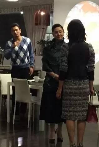 《欢乐颂2》杨紫卖起了咖啡 安迪高冷婆婆“令妃娘娘”上线