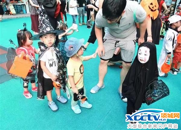 ̨��С�������COS������ ̫�������ſ�ͬѧ