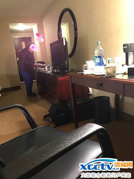 卖掉北京房养只白眼狼?网曝中国妈妈被弃美国机场