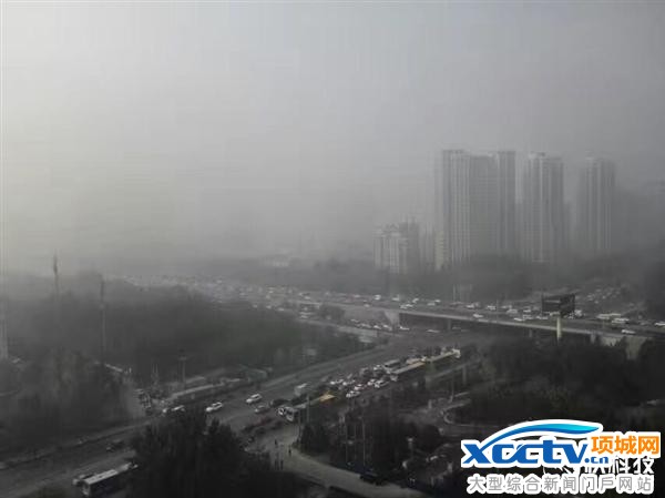 北京雾霾太严重:飞机降落3次失败 飞回香港