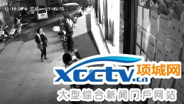 超市储物柜突然倒下砸中母子俩 6岁男童身亡