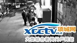 超市储物柜突然倒下砸中母子俩 6岁男童身亡