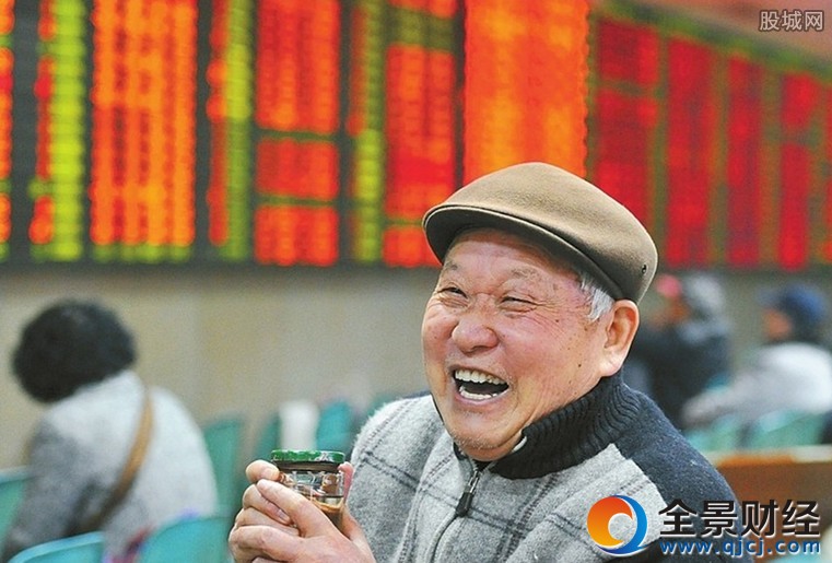 两市低开高走沪指涨0.23%