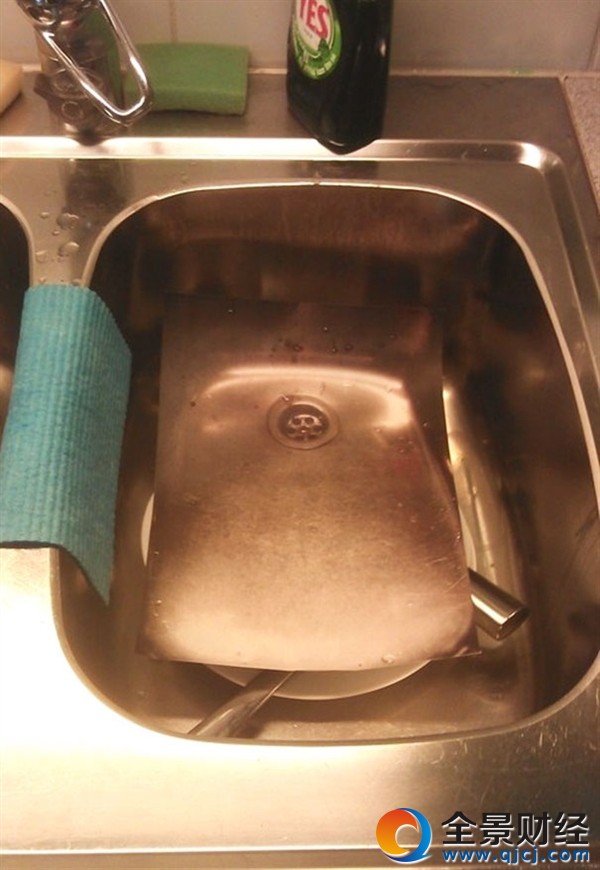 这些夫妻在作死的路上越走越远 情人节情侣整蛊恶作剧攻略奉上