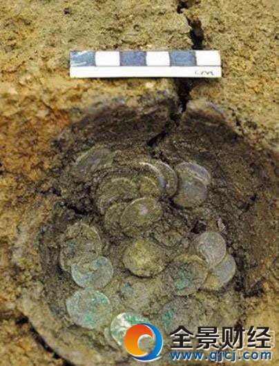 ����Ұ�ⷢ�����ض�Ѩ ����һ�������˷�