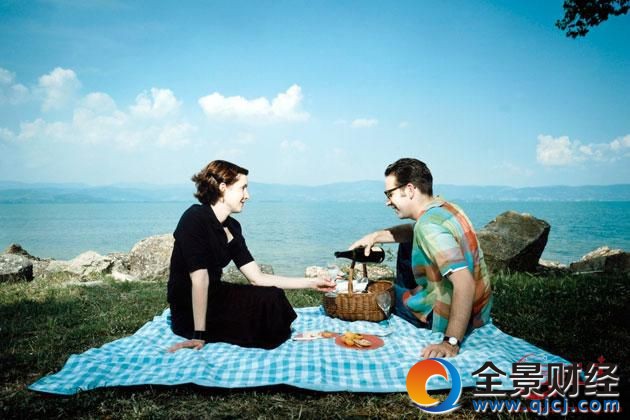 点击进入下一页 女性理财:学做一个精明人 8个细节摆脱月光族