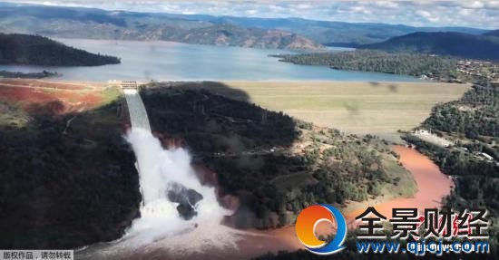 美国近20万人疏散 大坝惊现一个长61米深9米的大洞