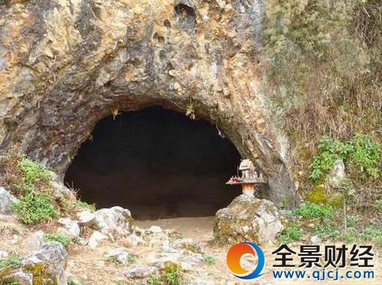 ����Ұ�ⷢ�����ض�Ѩ ����һ�������˷�