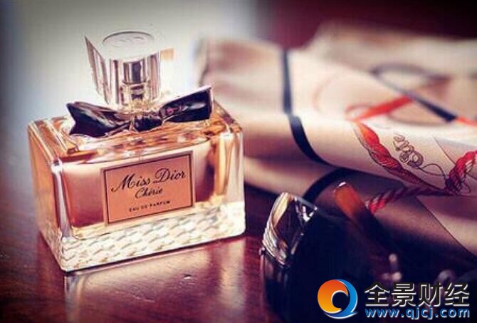 2017���˽�����ЫŮ����ݳ�Ʒ����