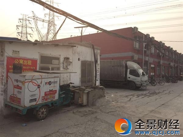 快递公司接连被曝爆仓、倒闭 快递员:赚的没有罚的多