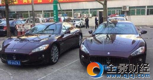 深圳两辆玛莎拉蒂尴尬撞脸还撞号 车牌竟还都是真的