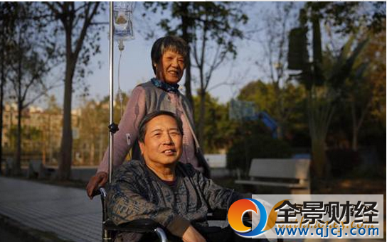 72岁老汉做变性