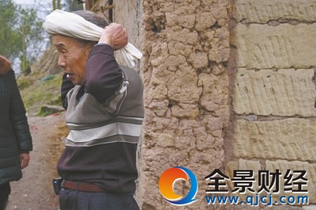 头顶传菜超30万碗从未失手:绝技传承10代 孩子不愿学