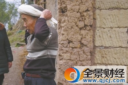 四川高人头顶传菜
