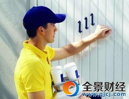 凌晨叫外卖遭猥亵 小哥称内急借卫生间进门后摸脸亲吻