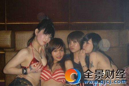 三陪女与洗脚妹的劲爆对话!男人听了完全受不了