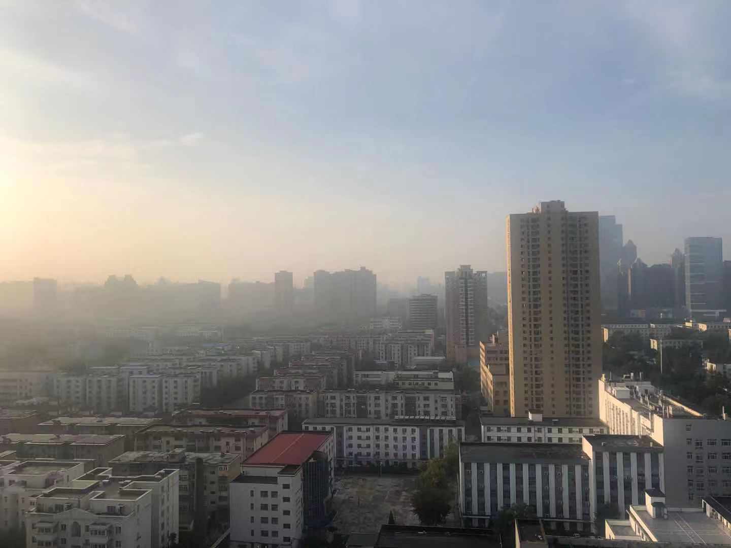 注意防范！郑州发布大雾黄色预警 市区能见度将小于500米