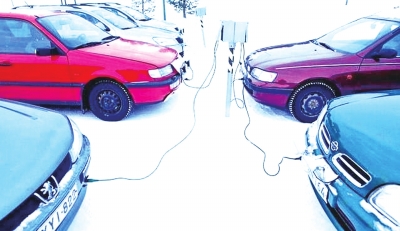 天冷续航成困扰?冬季开电动汽车该如何避免里程“打折”