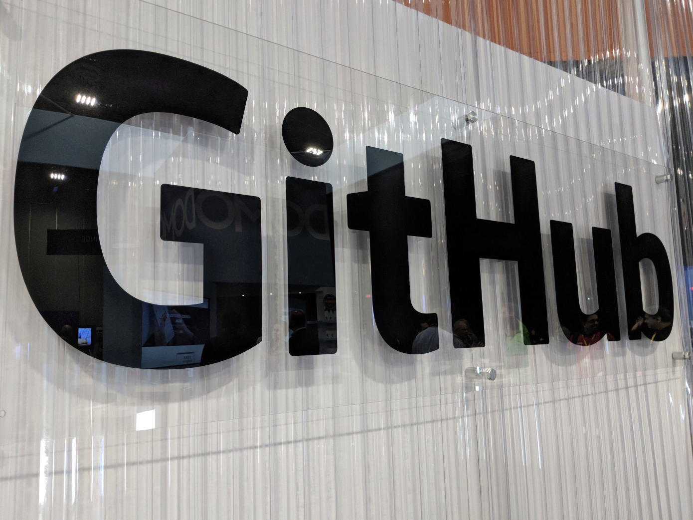 程序员欢呼，GitHub推出首款开源原生移动应用程序