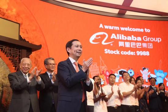 登頂新港股之王：阿里巴巴的未來是什么？探索各種可能性