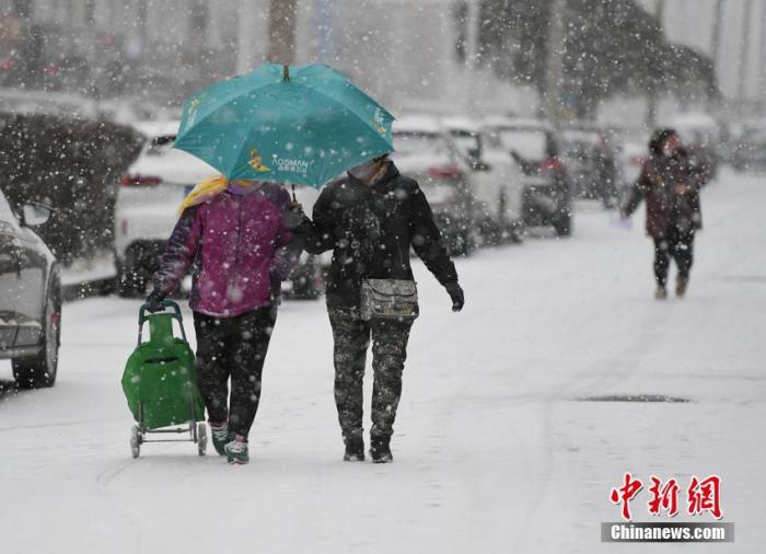 北方迎今冬以来最大范围降雪 郑州等大城市或降下初雪