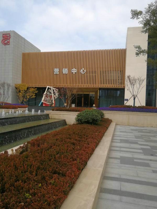 郑州高新区钱隆城售楼部订金难退遭客户投诉 房管局：应该退