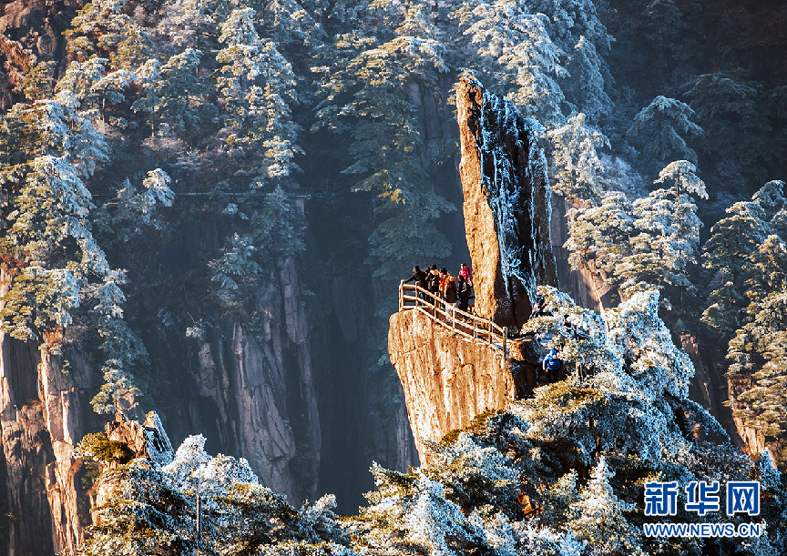 雪后黄山：银装素裹 云海雾凇惹人醉