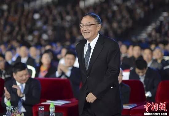 2012年11月22日，柳传志在北京出席长江商学院成立十周年庆典。<a target=
