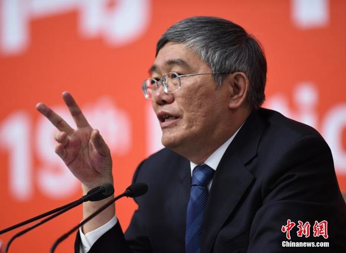 杨伟民：“中等收入陷阱”等定律未必适用中国