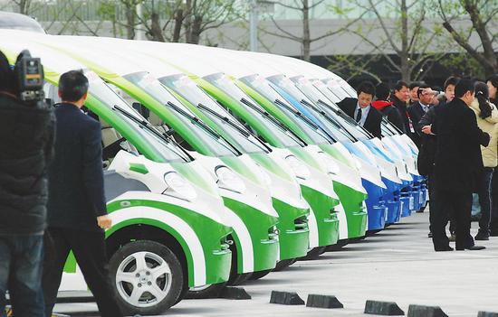 上年中国新能源汽车销量下滑4.0% 业内呼吁补贴不进一步退坡