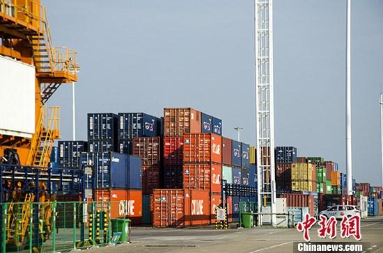 资料图：集装箱码头。 <a target=