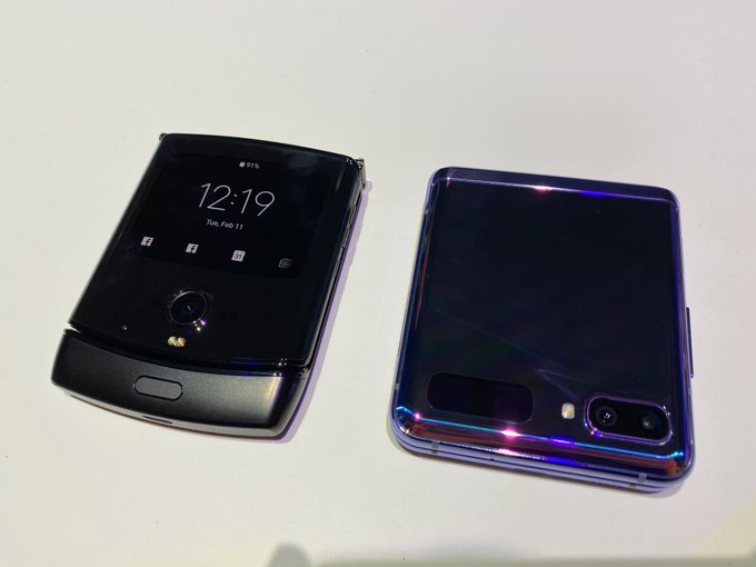 三星折叠机Galaxy Z Flip全方位胜过摩托Razr？