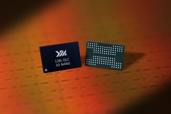 长江存储宣布128层QLC 3D NAND闪存芯片X2-6070研发成功