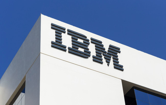 IBM第一季度营收176亿美元 净利润同比降26% 股票下跌