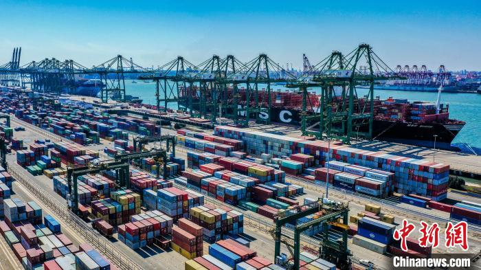 当好复工复产“先行官”天津港集团四月生产实现“双增长”