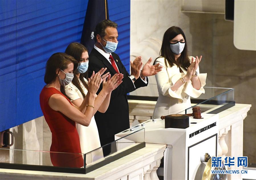 纽交所重启交易大厅 工作人员须佩戴口罩