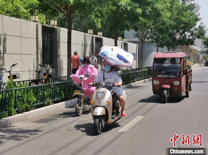 高温天气“炙烤”北方 多地气温破40℃ 局地发干旱预警
