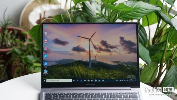 小米笔记本RedmiBook Air：小巧惹人爱 出差用不赖