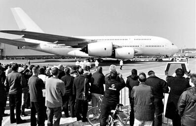 “空客A380”将于2021年停产 阿联酋航空少订39架成导火索