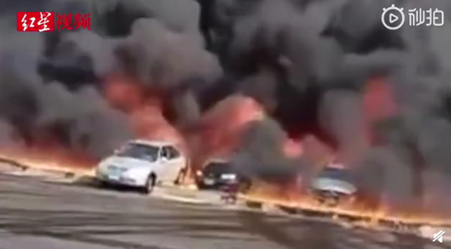 埃及一石油管道破裂引发严重火灾 交通被完全中断