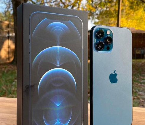 苹果手机iPhone 12终于“降价”了 搭载苹果最强芯