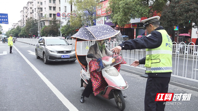 桂阳“雷霆”整治摩托车、电动车交通违法 出动警力120余人