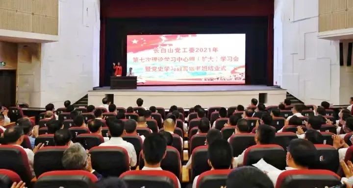 李凤鸣又上热搜，《半条被子》大揭秘，幕后故事竟然这样！